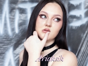 Ariaksik