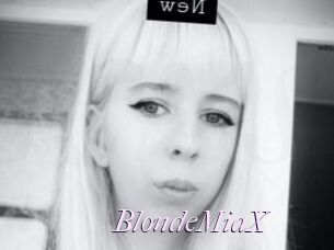 BlondeMiaX