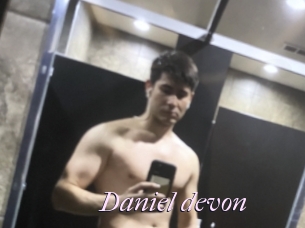 Daniel_devon