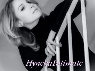 HynekaIntimate