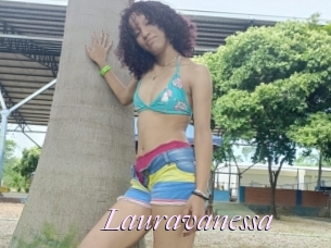 Lauravanessa