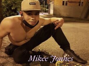 Mikee_Jonnes