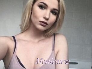 Monicaxw