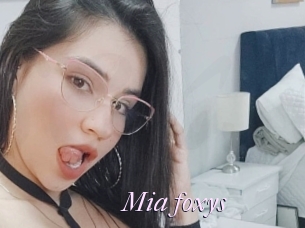 Mia_foxys