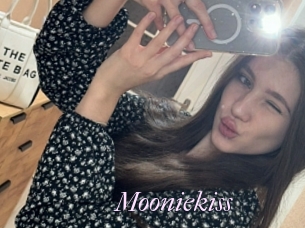 Mooniekiss