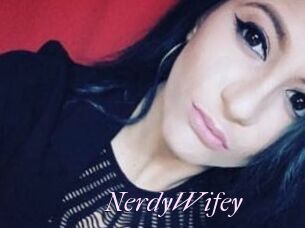 NerdyWifey