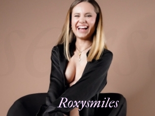 Roxysmiles