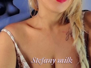 Stefany_milk